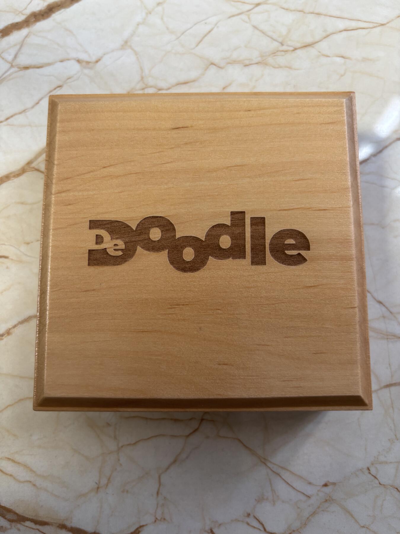 第194期拍卖 喀麦隆2022年太空探索涂鸦艺术3盎司高浮雕彩银币，999银，3盎司，发行422枚