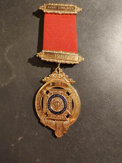 老王徽章第187期 - 英国皇家野牛兄弟会奖章    实发