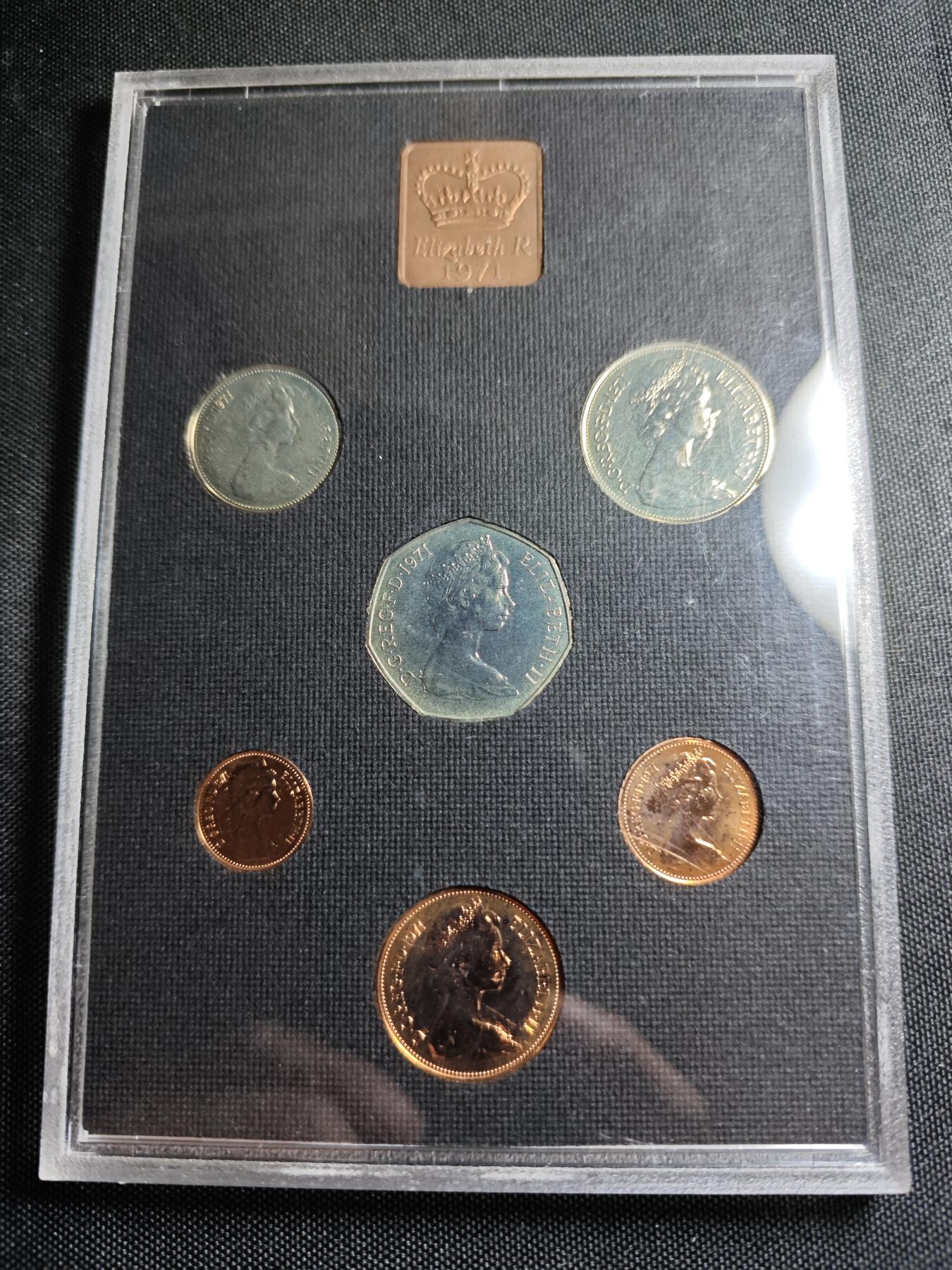 KK钱币收藏小铺   套币专场 2月预留时间 周末发货  1971英国大小面值清年一套 精制套币