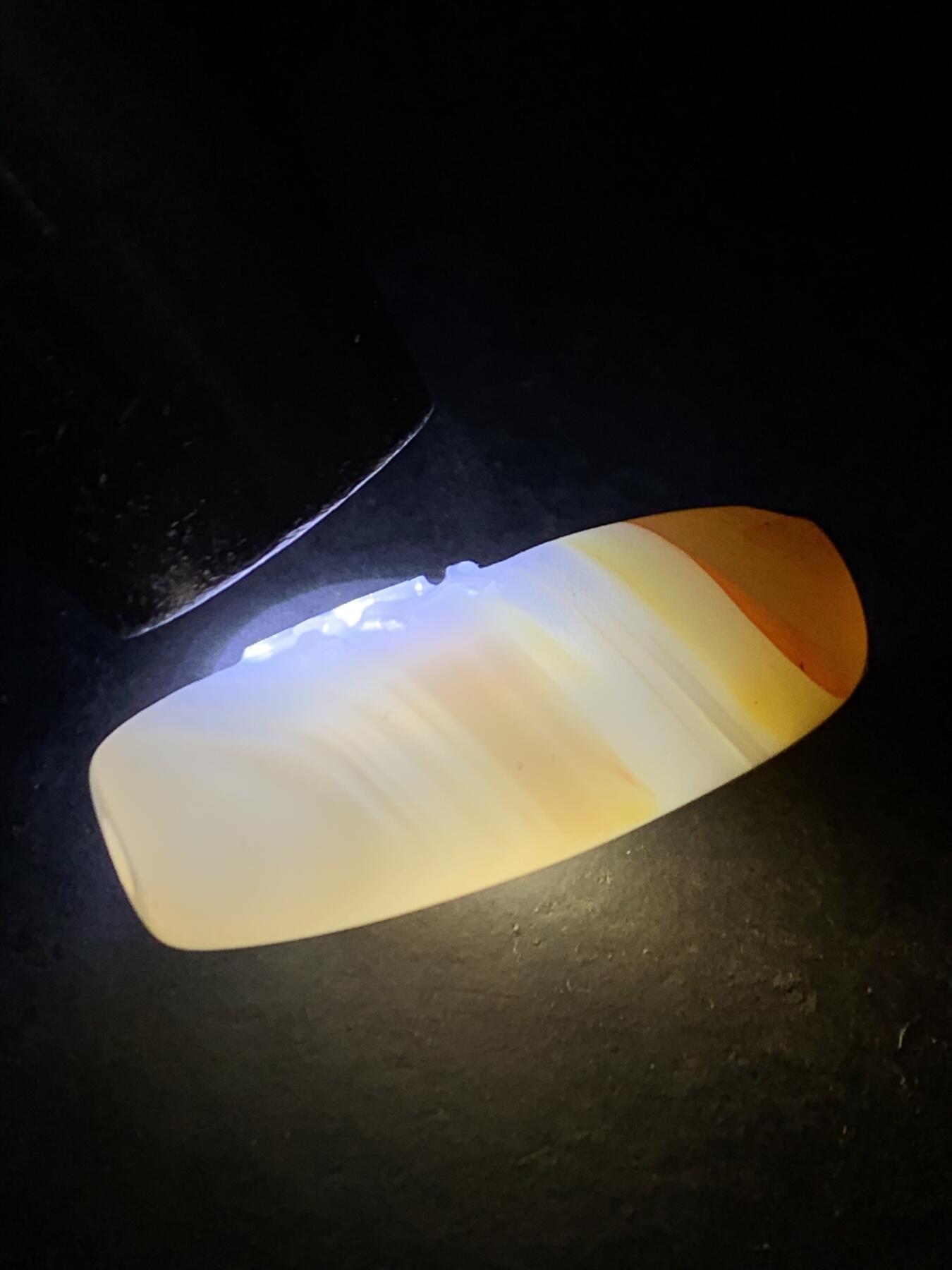 精美高玉化千层纹缠丝玛瑙手工雕刻道字桶珠一个