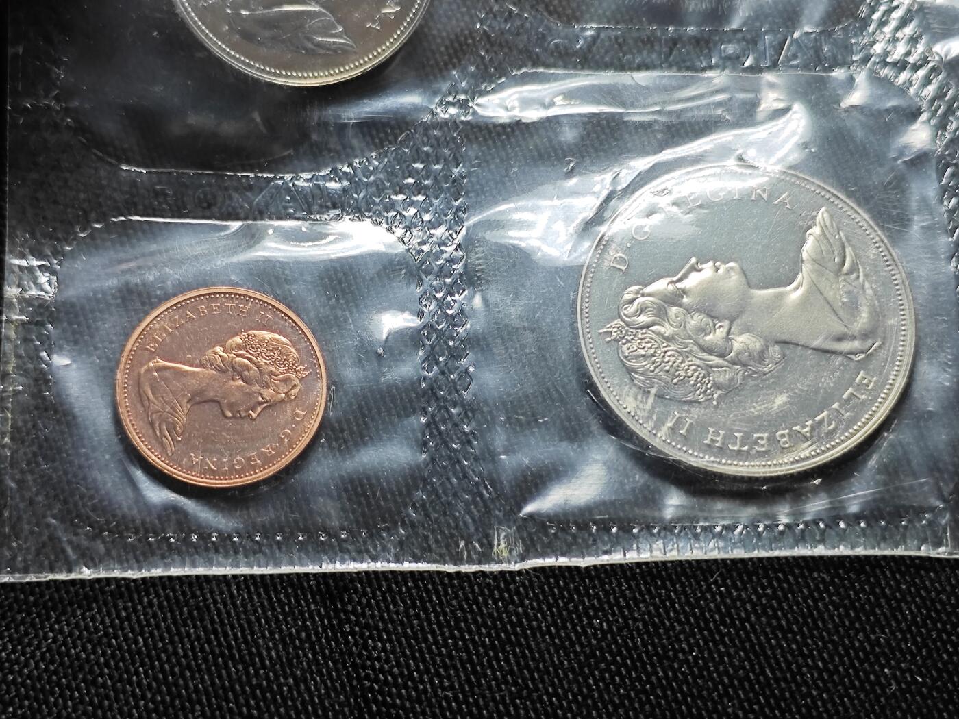 KK钱币收藏小铺   套币专场 2月预留时间 周末发货  1970加拿大大小面值清年一套