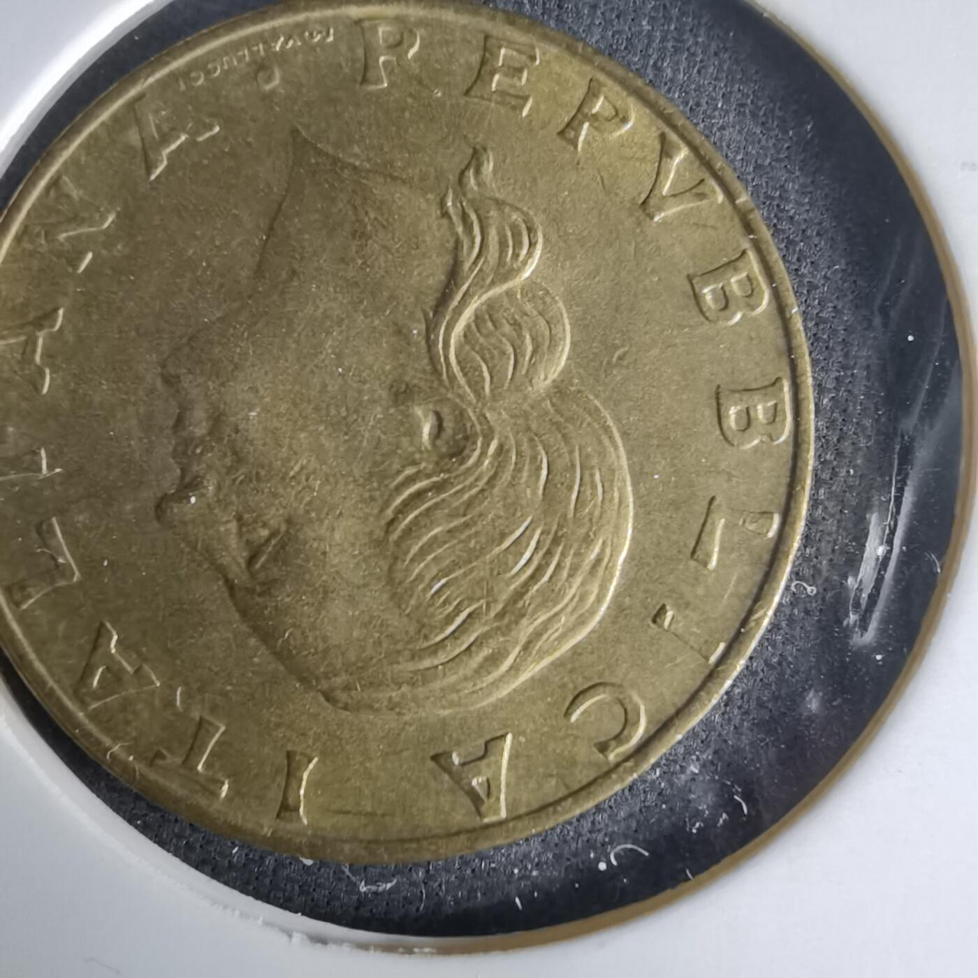 沼泽如烟--第1025场 意大利1991年200里拉纪念币