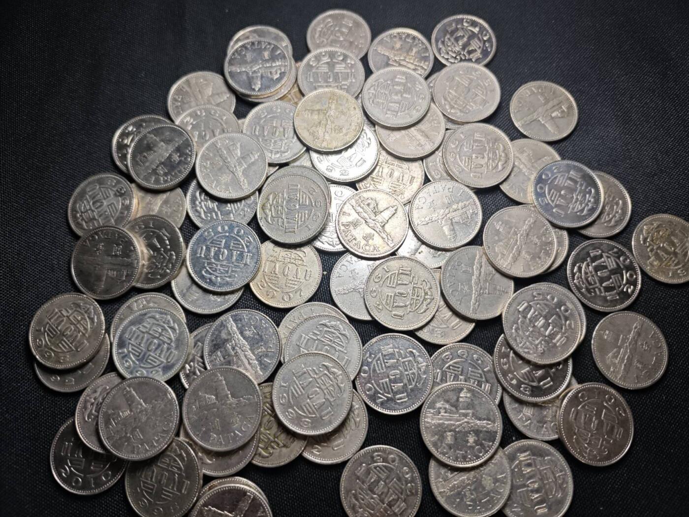 KK钱币收藏小铺   套币 批量/好品散币专场 2月预留时间 周末发货  澳门一元83枚一组