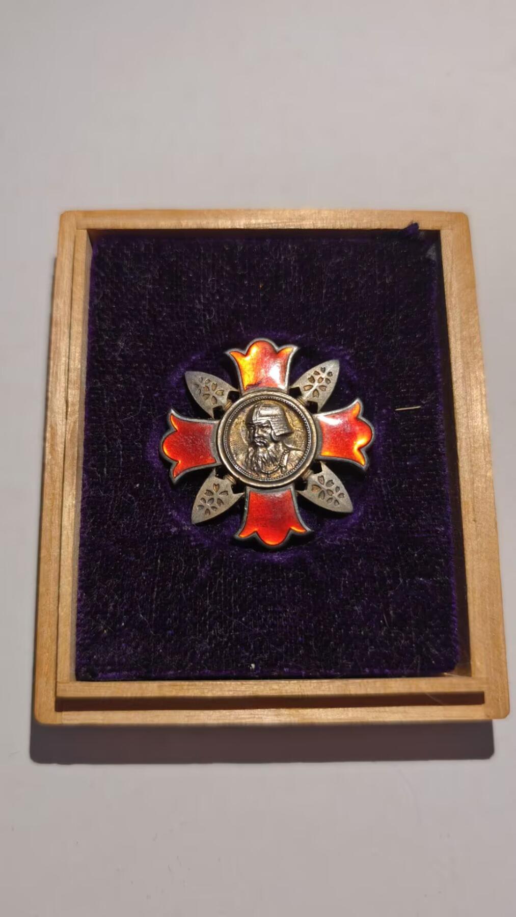 东亚勋章徽章主题拍卖 ⑨ 军人伤咦纪章 公伤版 纯银章