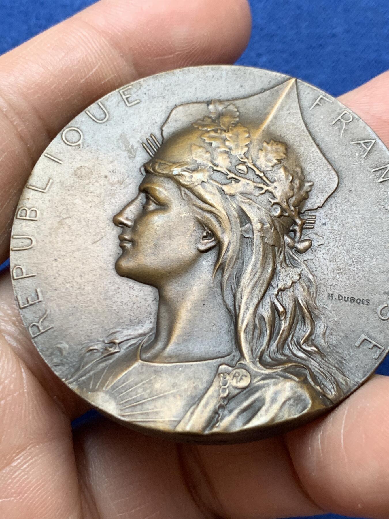 《竞宝斋》第470场 周日，周一，周二 3场连拍 （全场包邮）欢迎送拍 法国玛丽安娜女神铜章 复古尖顶帽 H. DUBOIS作品 61.2克 49.8mm 丰饶角铜标