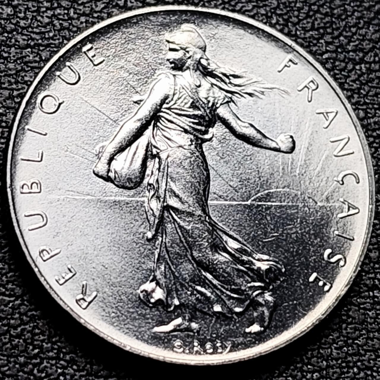 泉币菌-第210场-拍品多 请提前出价 。