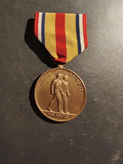 老王徽章第187期 - 美国海军陆战队预备役服役奖章