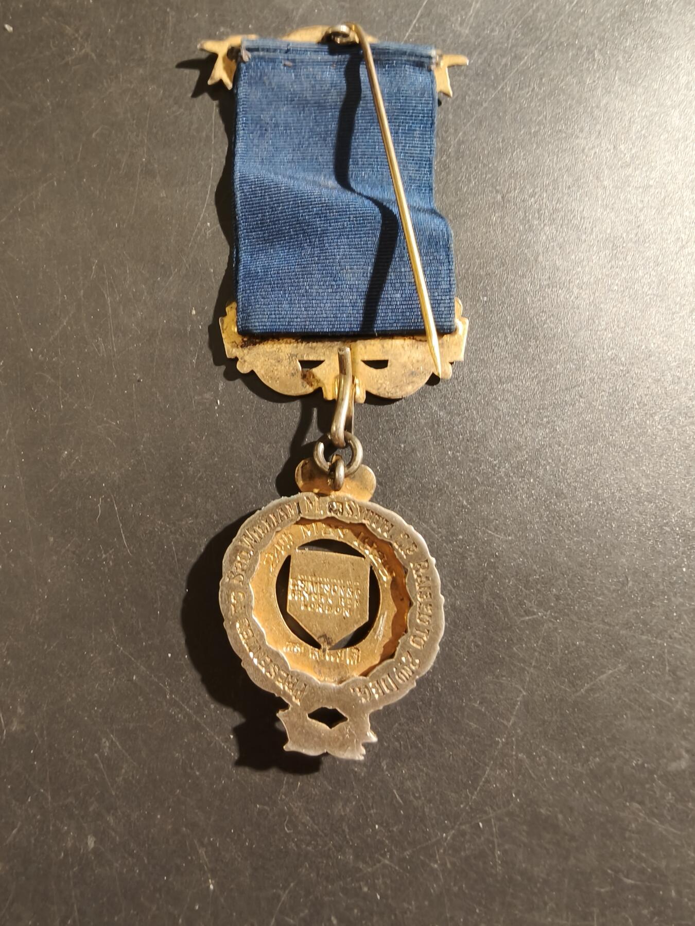 老王徽章第187期