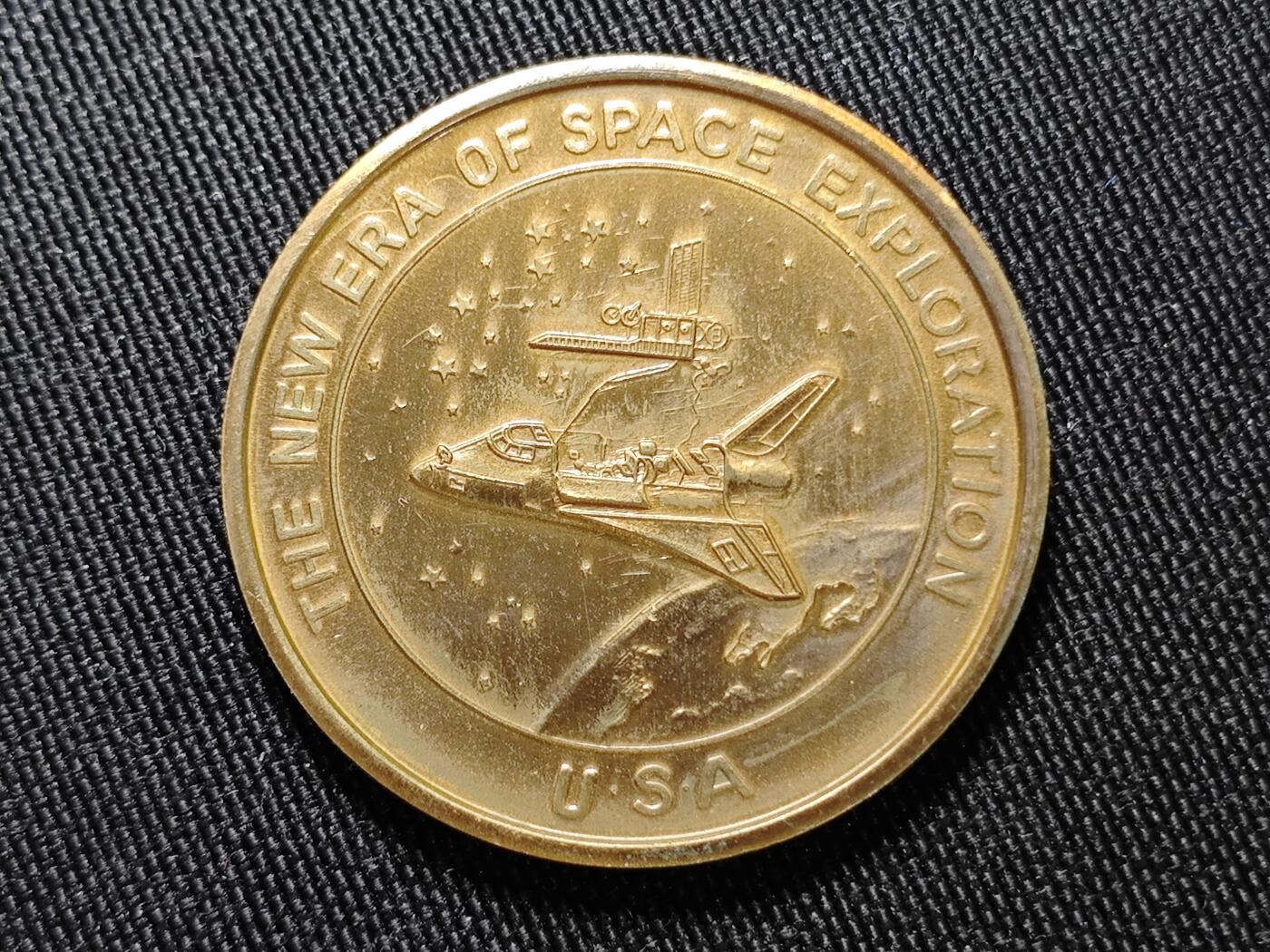 KK钱币收藏小铺   套币专场 2月预留时间 周末发货  1986美国航天纪念铜章