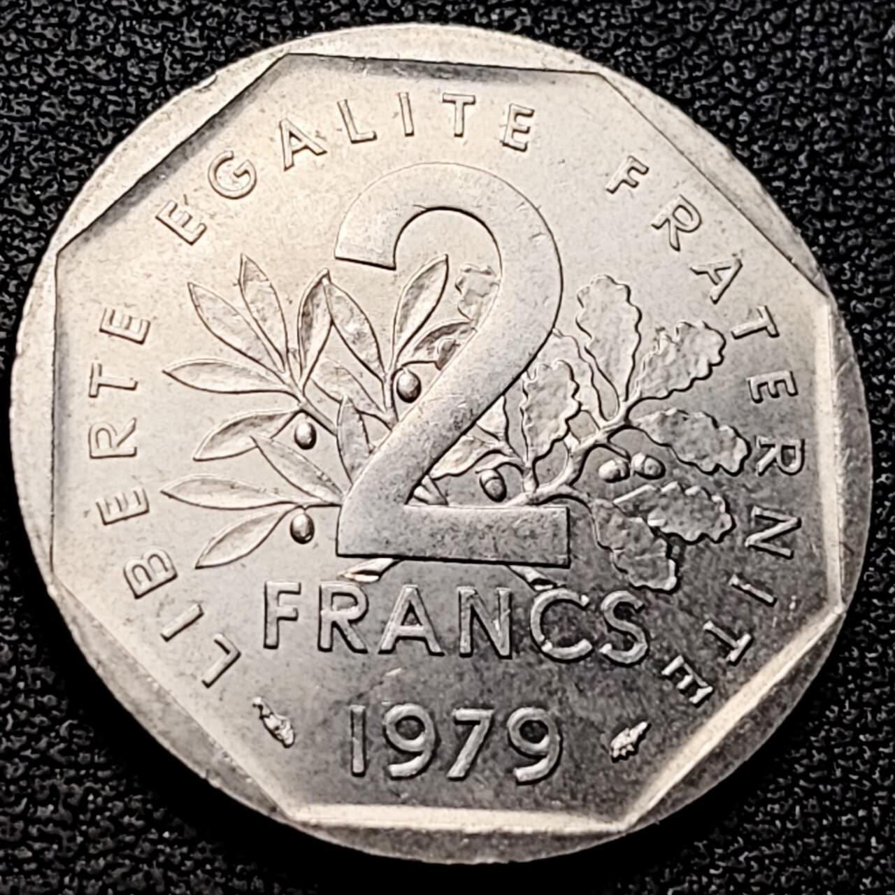 泉币菌-第210场-拍品多 请提前出价 。