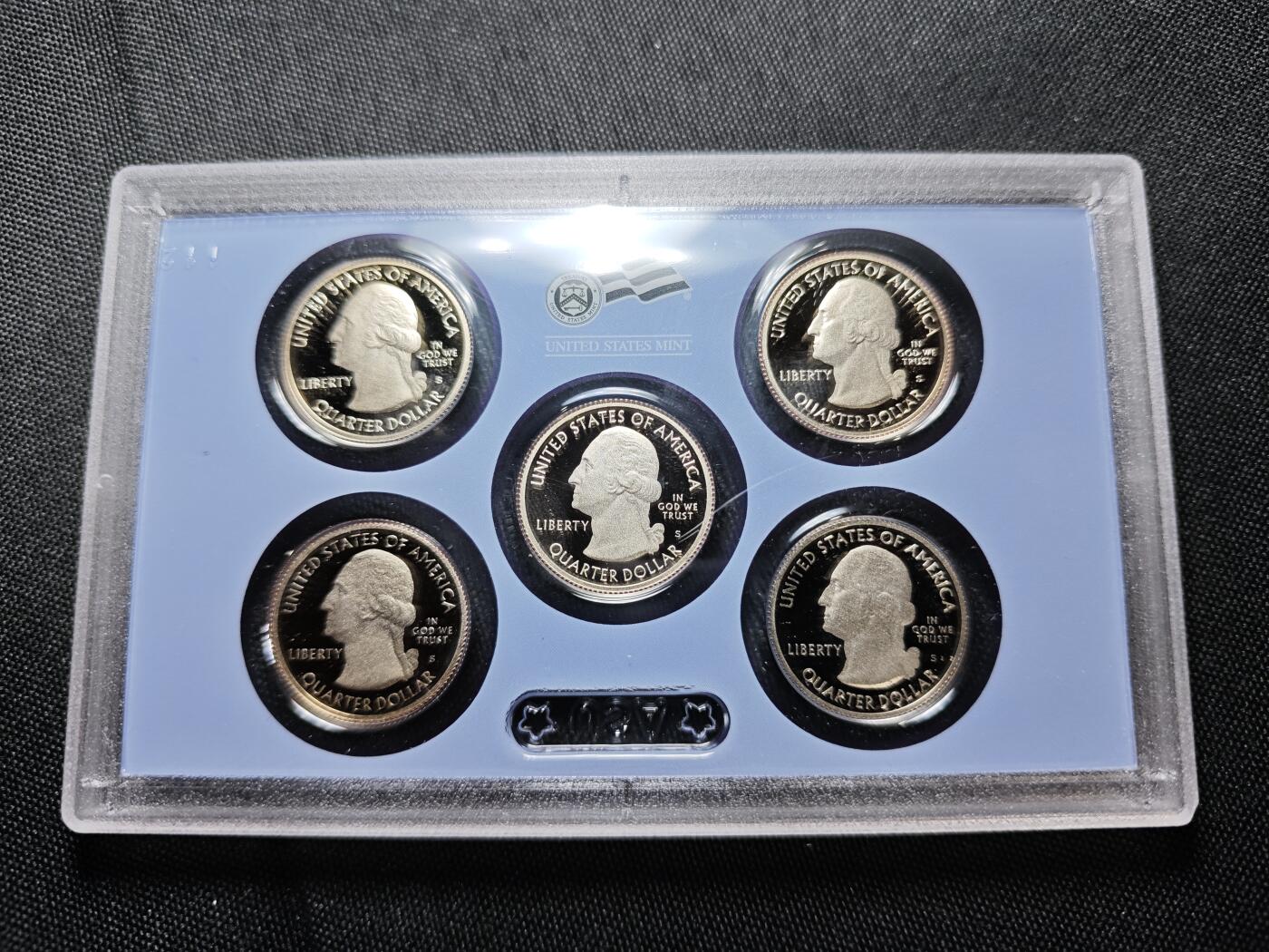 KK钱币收藏小铺   套币专场 2月预留时间 周末发货  美国25分公园精制纪念套币