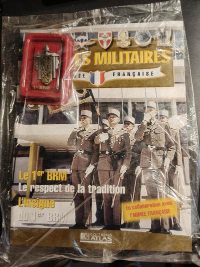 老王徽章第187期 - 法国外籍军团第1后勤维护大队证章      带证书和单位介绍杂志    亚瑟贝特朗原盒