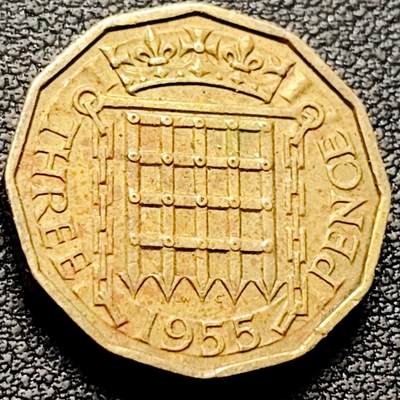 泉币菌-第210场-拍品多 请提前出价 - 1955年 英国3便士 多边形黄铜币.21.5mm 伊丽莎白二世女王