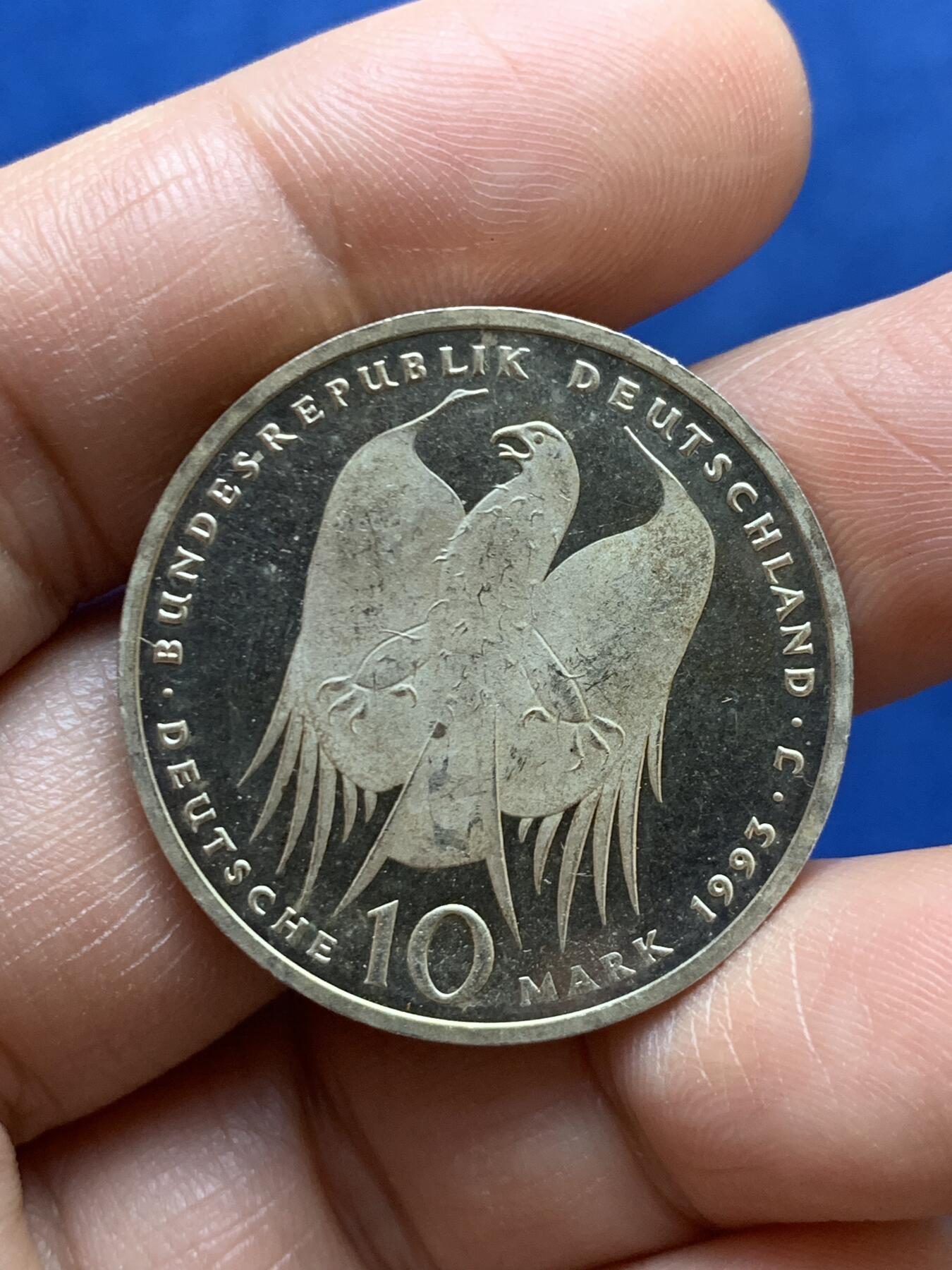 《竞宝斋》第470场 周日，周一，周二 3场连拍 （全场包邮）欢迎送拍 西德联邦德国1993年医学家科赫10马克银币，重约15.4克，原光带彩