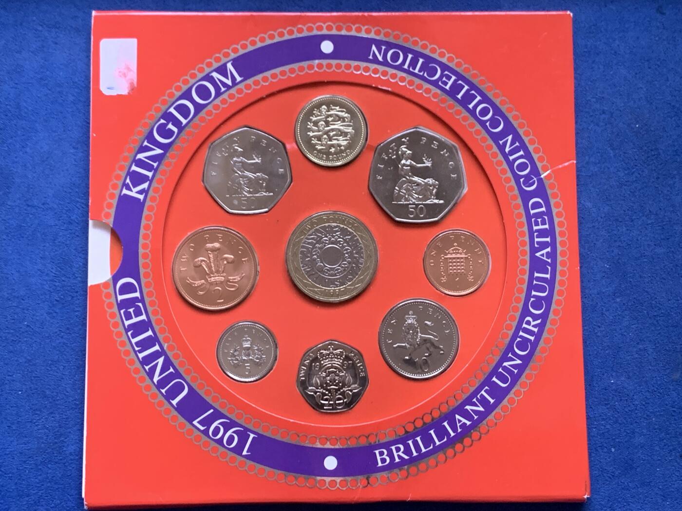 《竞宝斋》第470场 周日，周一，周二 3场连拍 （全场包邮）欢迎送拍 英国1997年普制套币 9枚 细节状态都不错