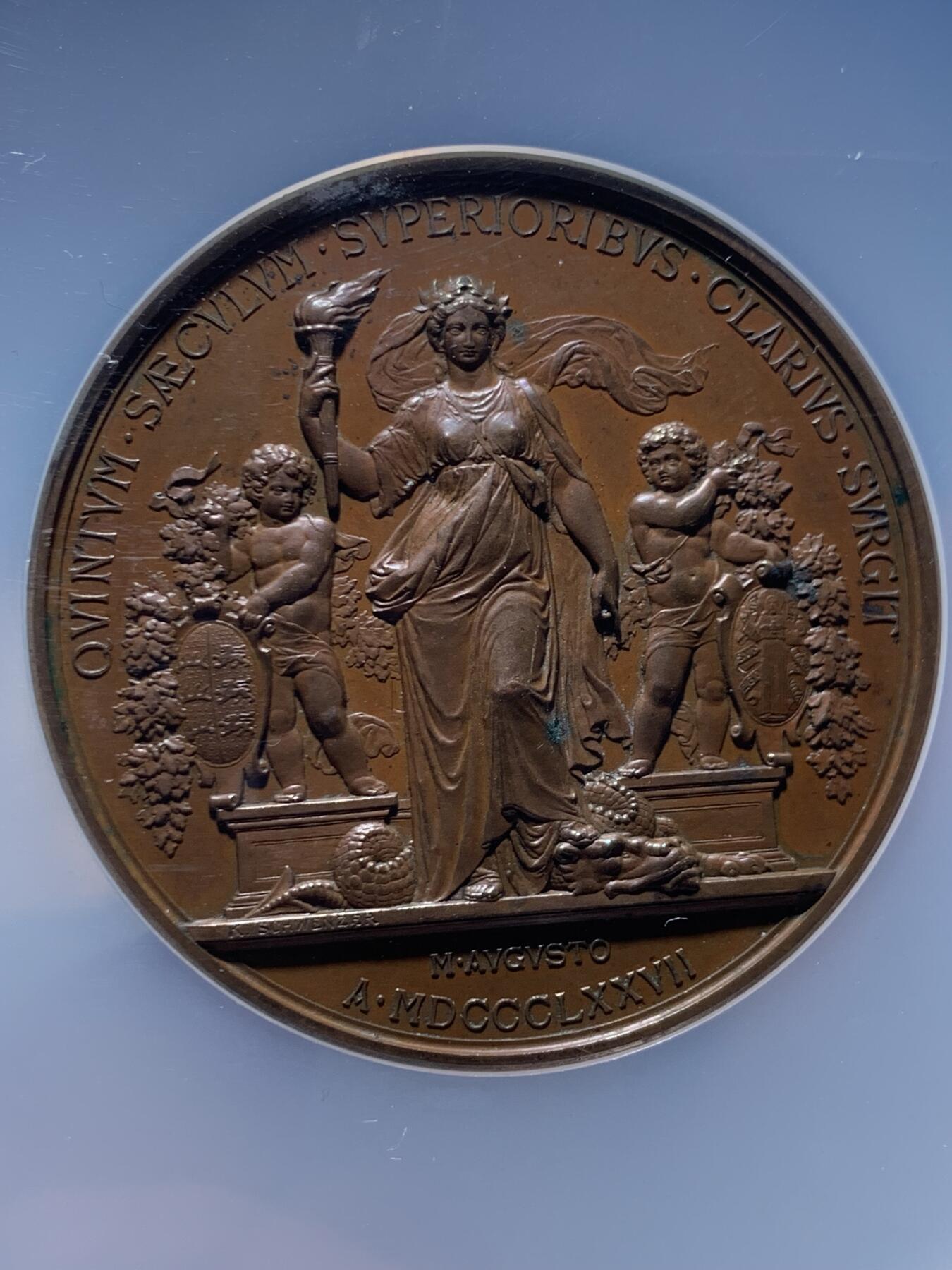 《竞宝斋》第470场 周日，周一，周二 3场连拍 （全场包邮）欢迎送拍 NGC MS62BN 德国 1877 符腾堡王国 图宾根大学建校400周年 大铜章 加厚加大盒