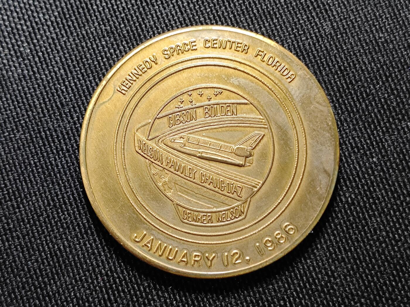 KK钱币收藏小铺   套币专场 2月预留时间 周末发货  1986美国航天纪念铜章