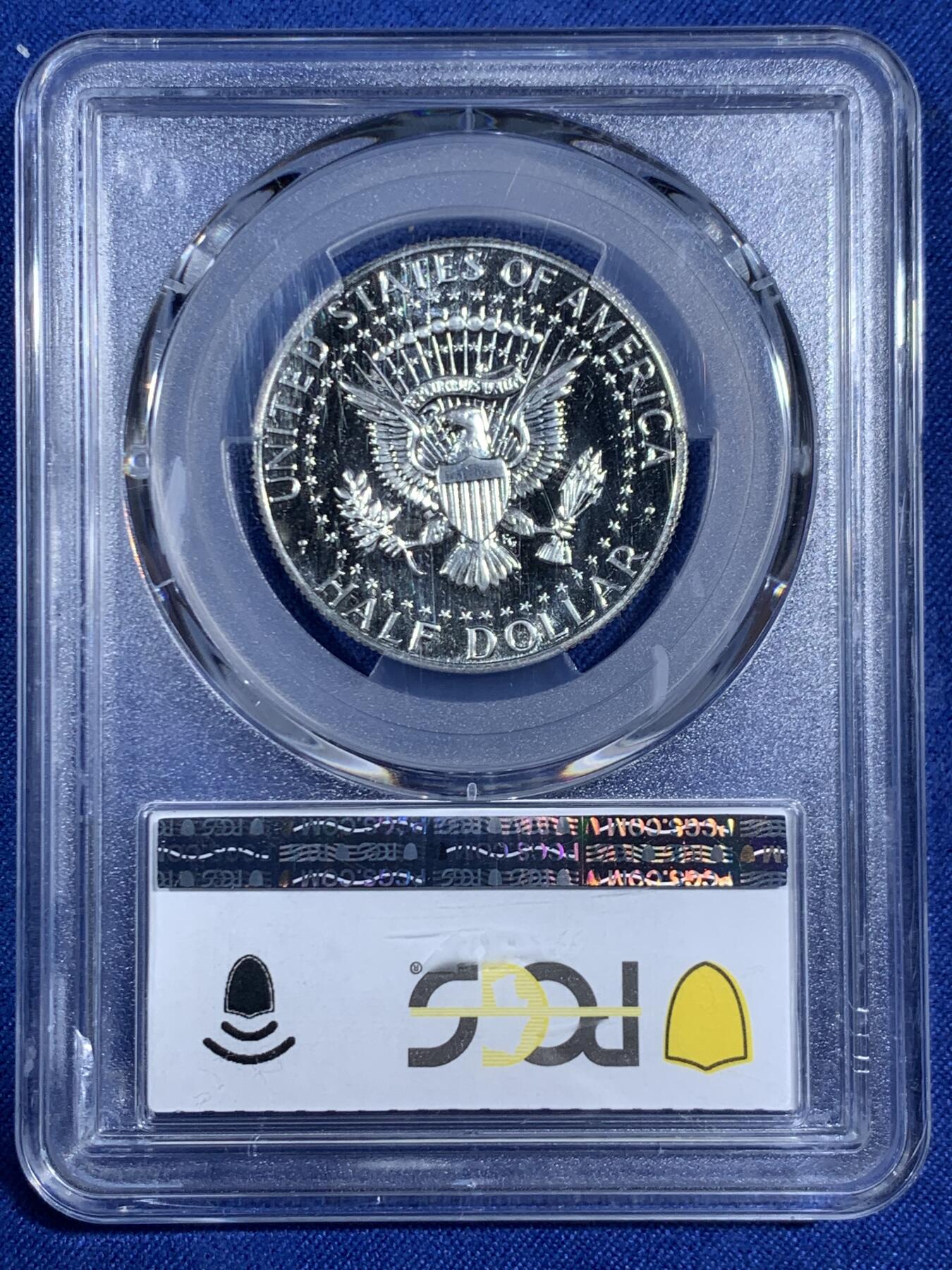 《竞宝斋》第470场 周日，周一，周二 3场连拍 （全场包邮）欢迎送拍 PCGS PR67 美国1970肯尼迪50美分精制银币 精制币不多见 分数也不错 背面支撑有磕