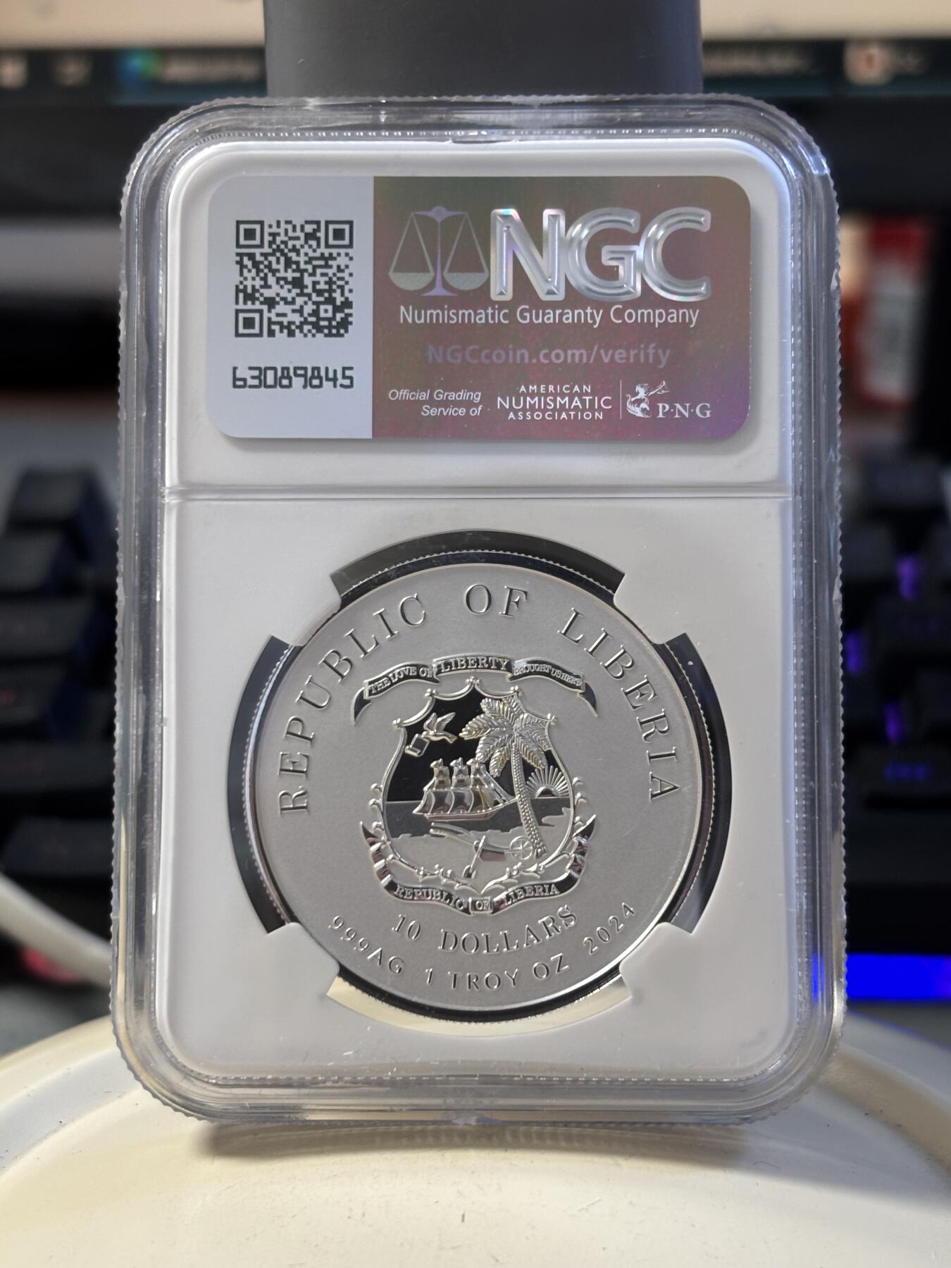 第194期拍卖 利比里亚2024年苏联光荣勋章镀金珐琅彩纪念银币NGC-PF70首，999银，发行500枚