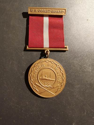 老王徽章第187期 - 美国海岸警备队品德优良奖章    带海岸警备队勋条    二战版本