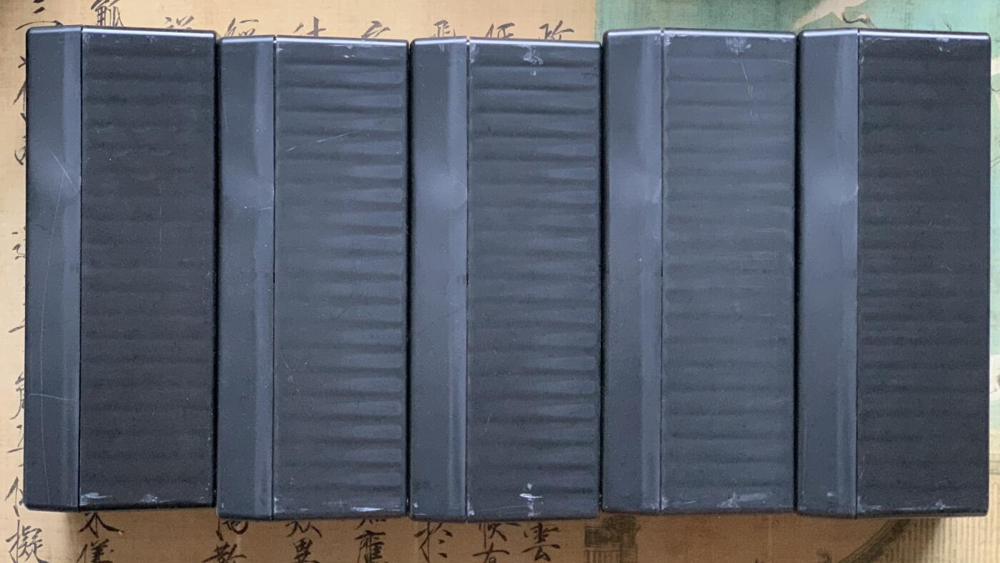 《竞宝斋》第470场 周日，周一，周二 3场连拍 （全场包邮）欢迎送拍 五个一组 PCGS评级币大号正版收纳盒（每个可装20枚PCGS评级币）黑色 细节见图