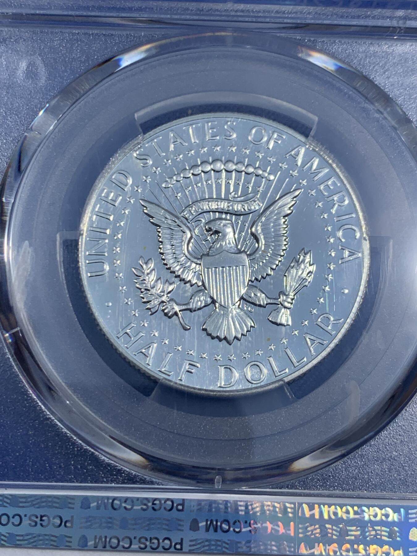 《竞宝斋》第470场 周日，周一，周二 3场连拍 （全场包邮）欢迎送拍 PCGS PR67 美国1970肯尼迪50美分精制银币 精制币不多见 分数也不错 背面支撑有磕