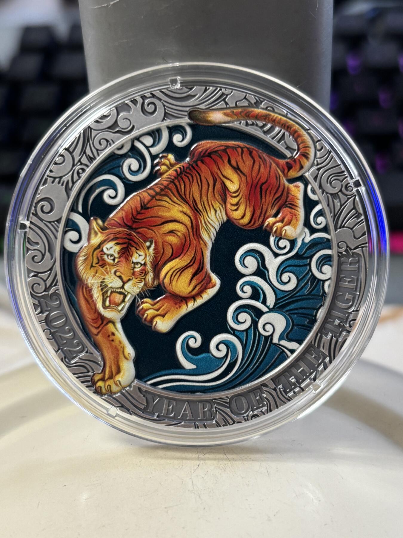 第194期拍卖 加纳2022年中国生肖系列幸运虎年彩色纪念银币，999银，50克，发行500枚