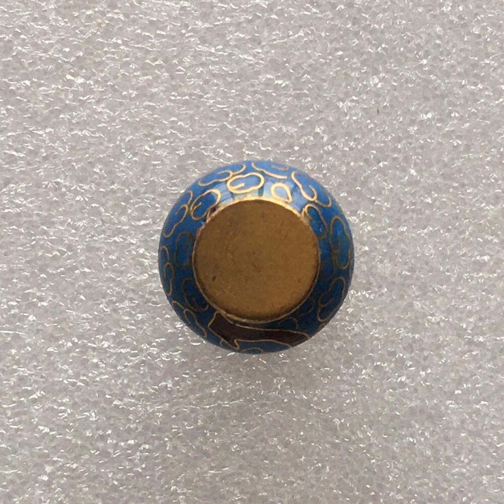      出口创汇时期浅蓝色景泰蓝铜胎掐丝珐琅回流镀金微型小留香瓶1个原版真品如图库存旧藏文玩艺术收藏