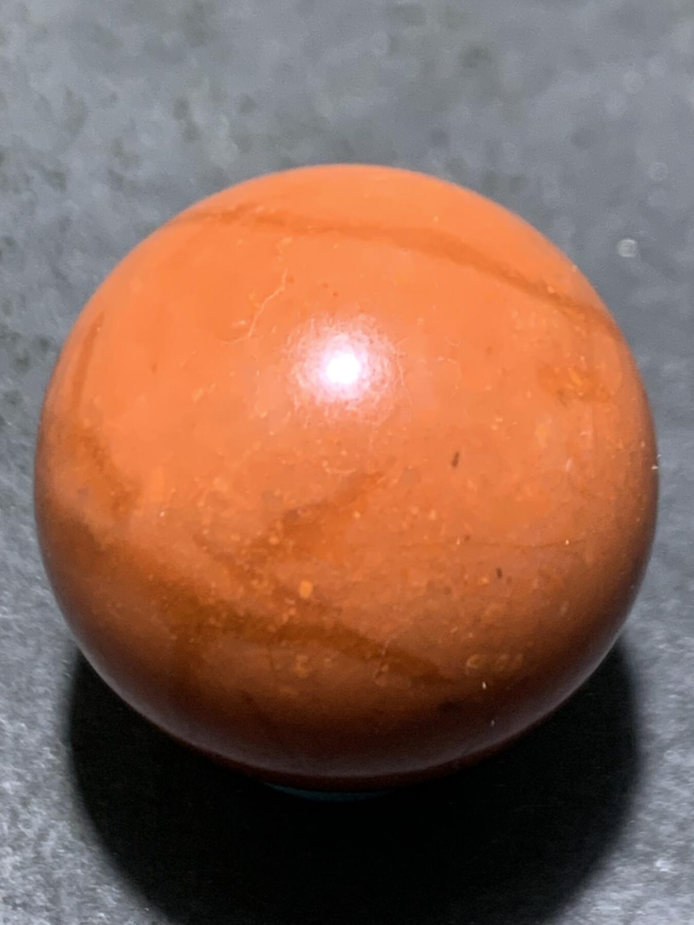 南红玛瑙柿子红大圆珠一颗，