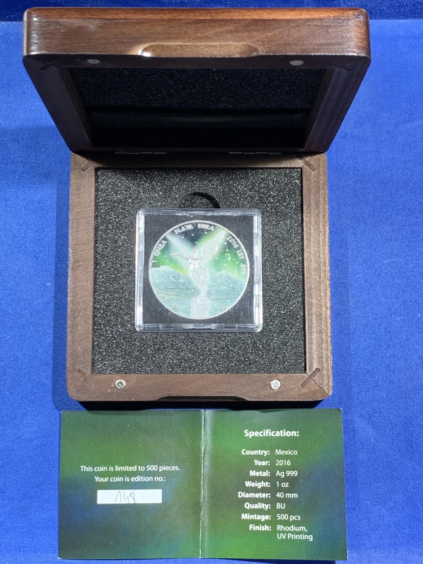 《竞宝斋》第470场 周日，周一，周二 3场连拍 （全场包邮）欢迎送拍 墨西哥2016年无面值铑化彩色普制银币 冷冻极光-墨西哥自由女神 1盎司999 发行量5百 盒证全