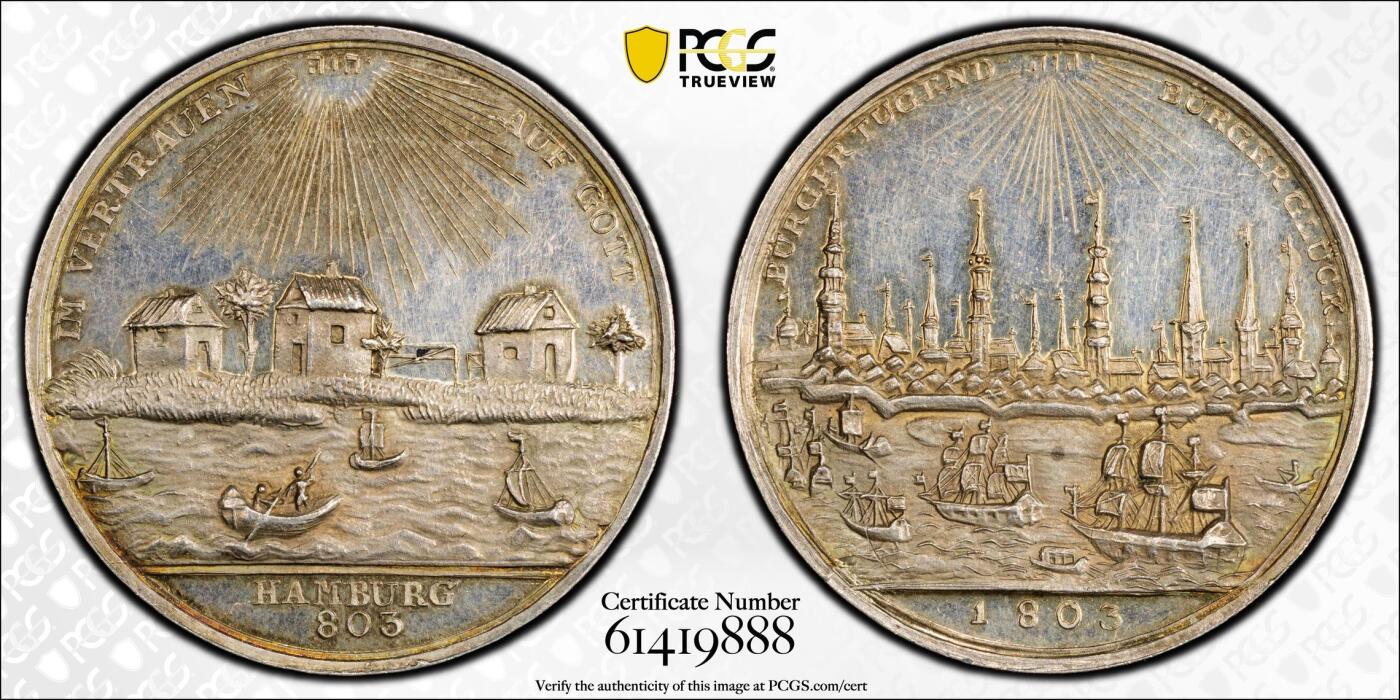 万国钱币拍卖第062期 PCGS MS62 1803年德国汉堡建城千年纪念银章 三款汉堡千年中城市景观最为立体精美的一款 类镜面底板配合均匀香槟金彩浮雕 绝对不可多得的收藏品质 PCGS冠军分