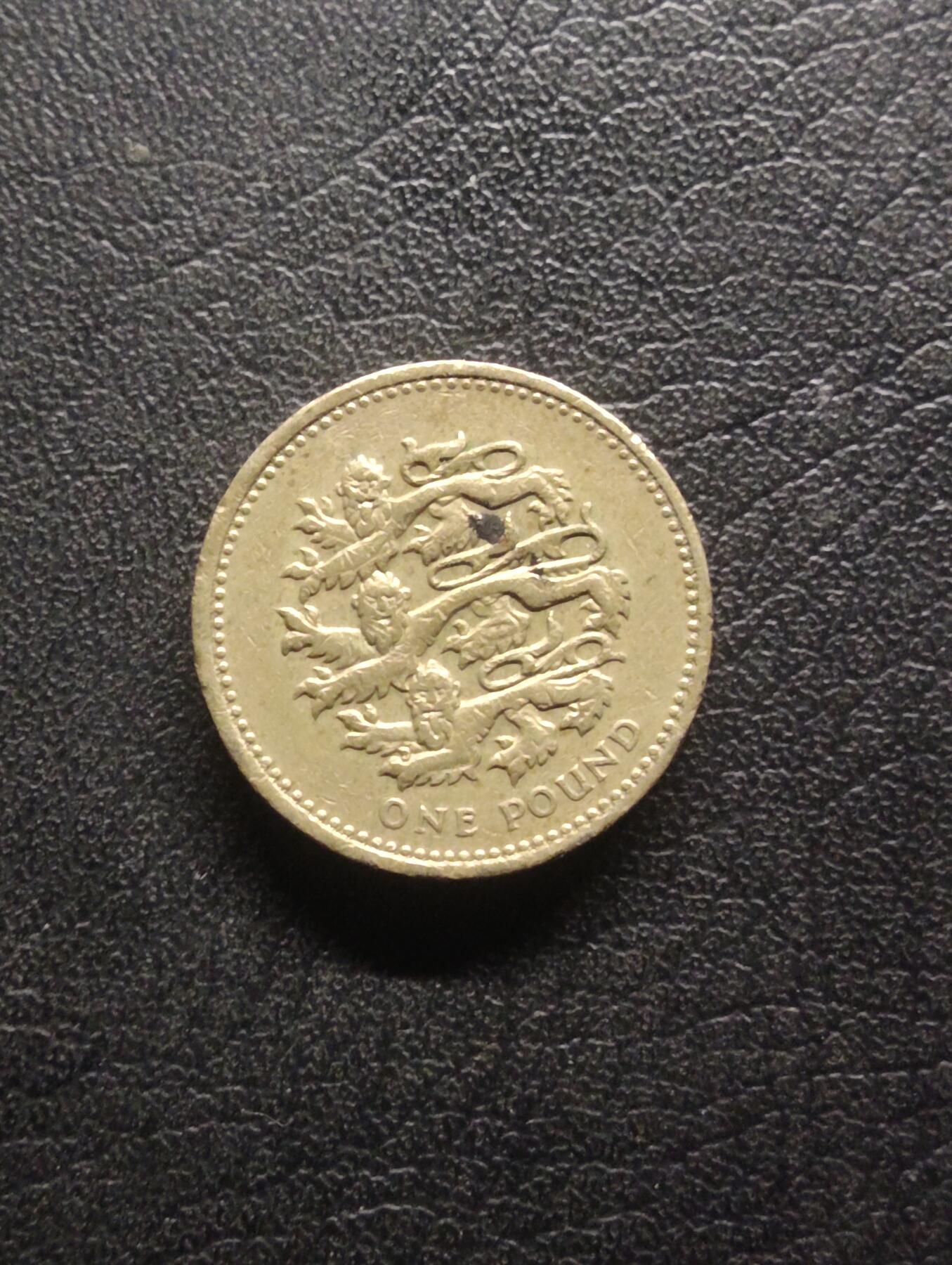 荟藏特别场次第八期——“社长的硬币堆” 英国2002年1镑 苏格兰版本