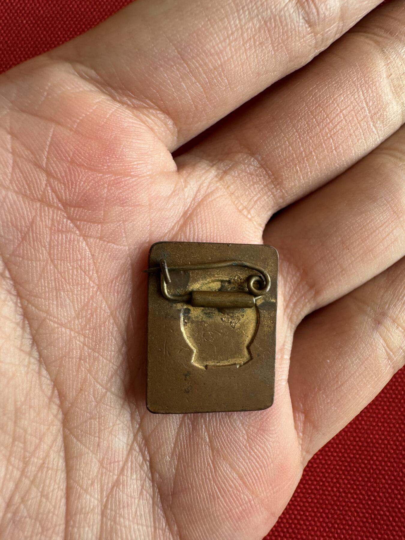 五哥徽章群   18号周三晚上八点4群联拍 铜章