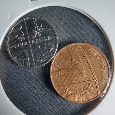 沼泽如烟--第1025场 - 英国两枚