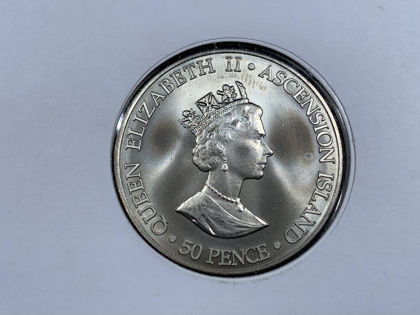 《竞宝斋》第471场 周日，周一，周二 3场连拍 （全场包邮）欢迎送拍 英属阿克松群岛2000年女王母亲100周岁50便士纪念币，邮币首日封编号0146