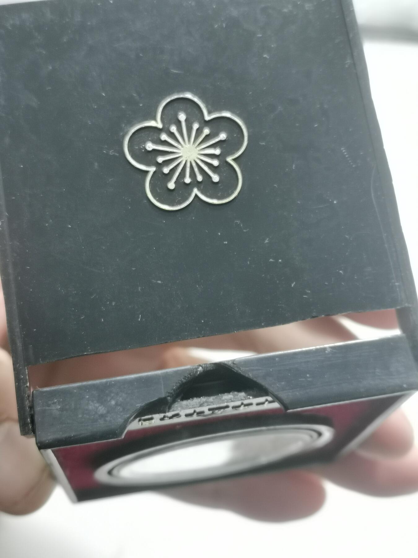 天下钱庄专场欢迎参拍 蒋公九秩银章，盒子有磕缺一块