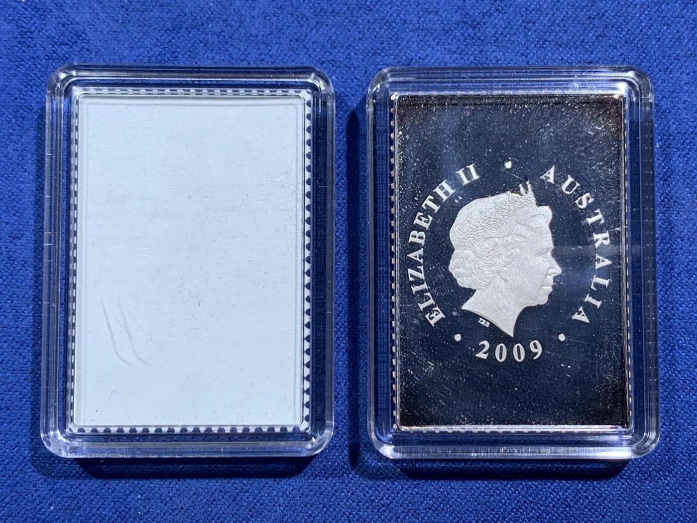 《竞宝斋》第471场 周日，周一，周二 3场连拍 （全场包邮）欢迎送拍 澳大利亚2009年55分彩色精制银币邮票套 邮筒200年纪念 999银15.573克 发行量9千 盒证全