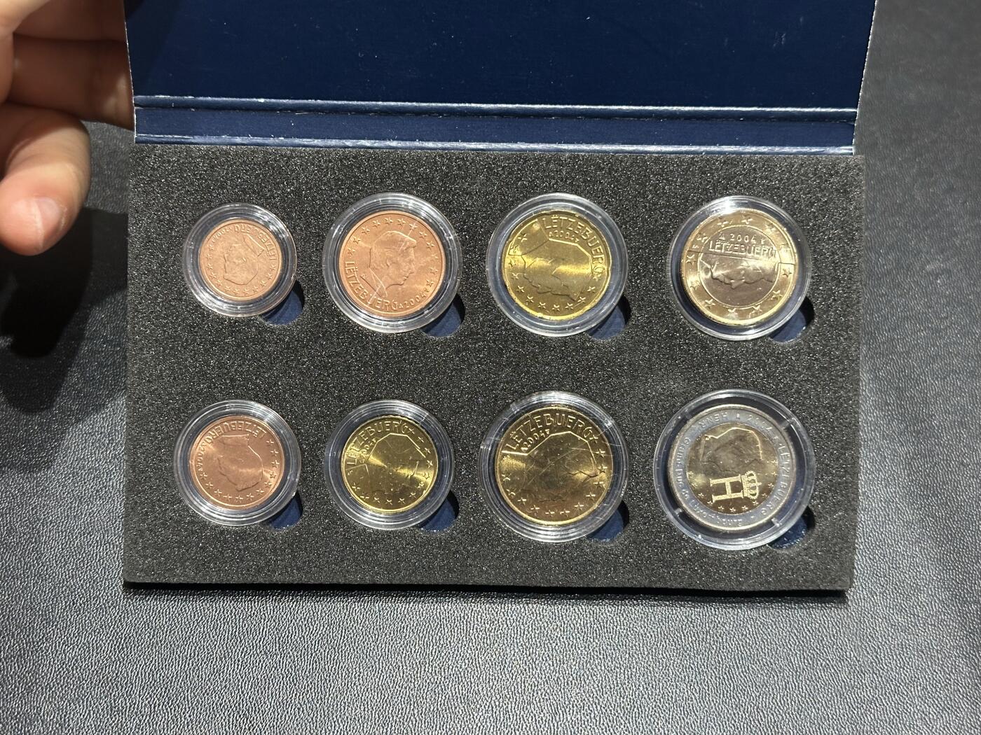 《外钞收藏家》第六百一十八期（精品场）（长期征集拍品、欢迎藏友们联系合作）