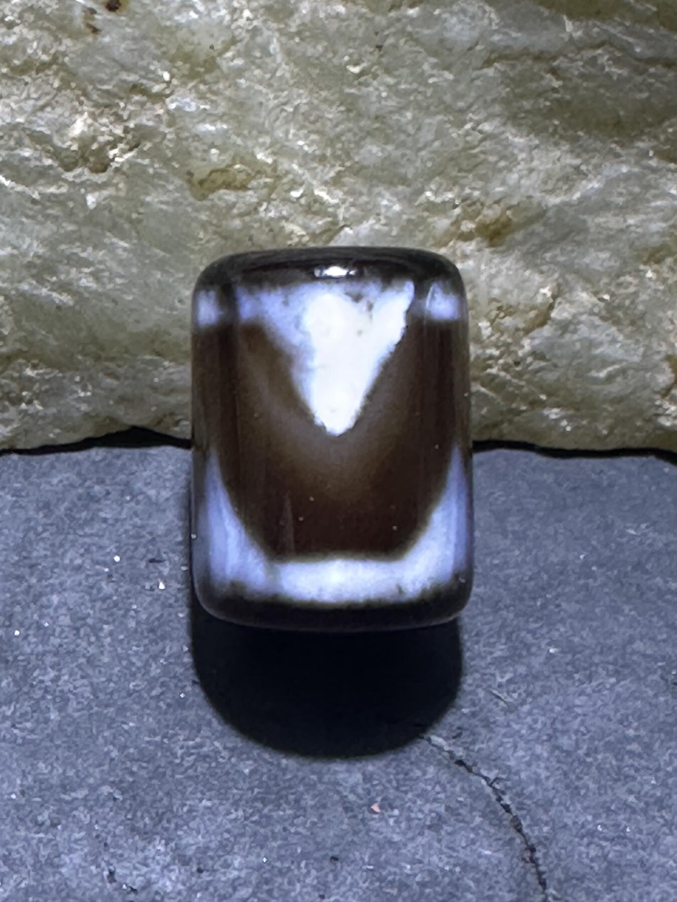 仅此一颗，精品藏传虎牙玛瑙天珠一颗