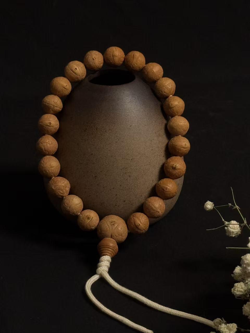 零元拍：凤眼单仓（媲美铁籽）大眼萌12MM左右念珠手串，2025年新籽，皮质超棒。