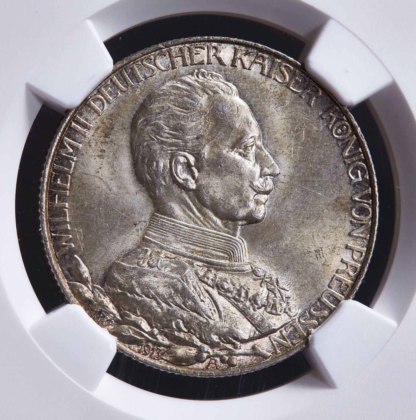 【俄甄集藏】2026年(049)03-18星期三 晚 19:30 全场包邮 德国普鲁士1913年A版威廉二世军装2马克银币，NGC MS65，黄油彩老包浆，顶级十字转光品相