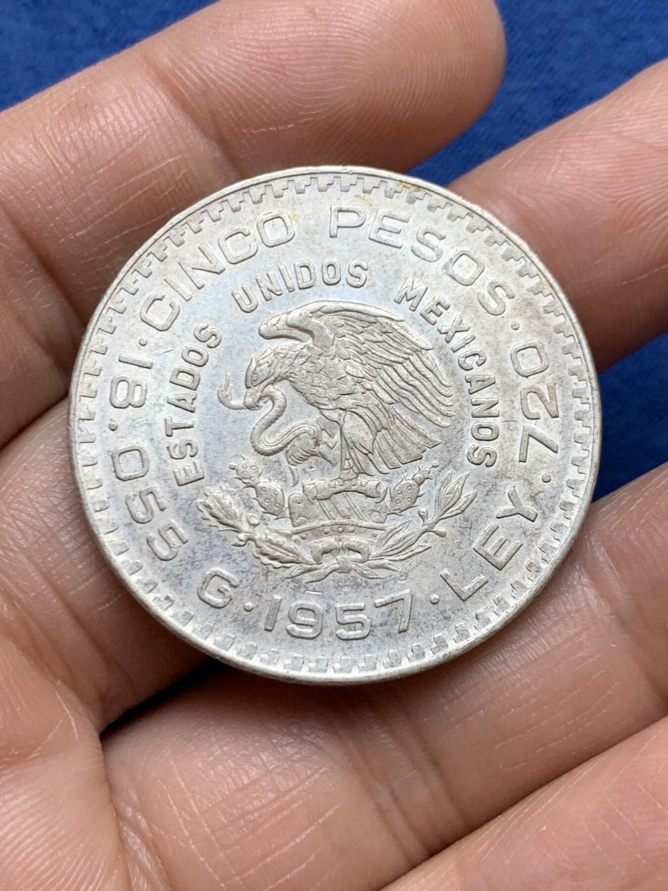 《竞宝斋》第471场 周日，周一，周二 3场连拍 （全场包邮）欢迎送拍 墨西哥 1957年 宪法百年纪念 5比索 银币