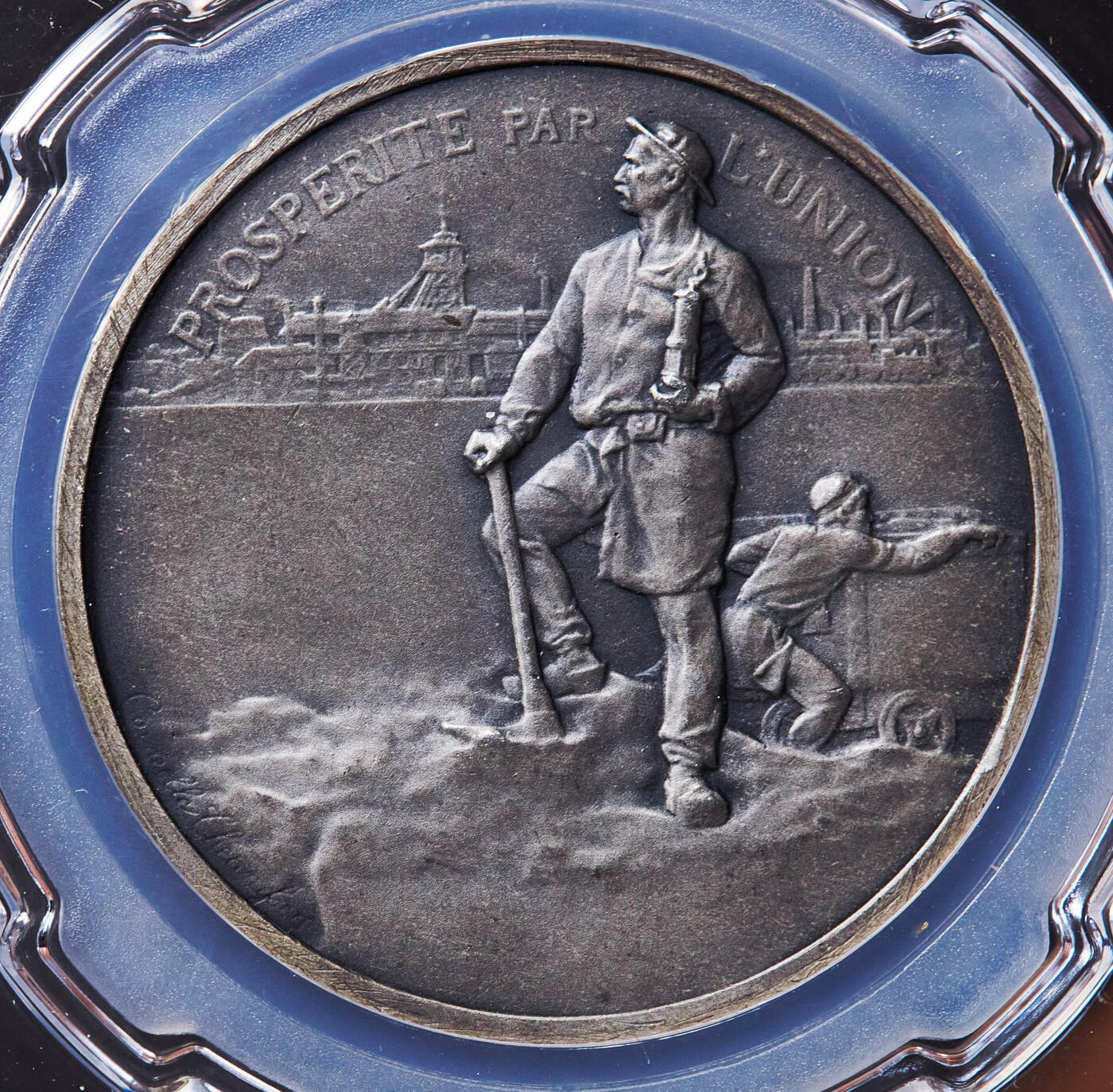 【俄甄集藏】2026年(049)03-18星期三 晚 19:30 全场包邮 法国19世纪安赞矿业公司股东大会纪念银章，信泰 MS64，酱彩老包浆，稀少品种