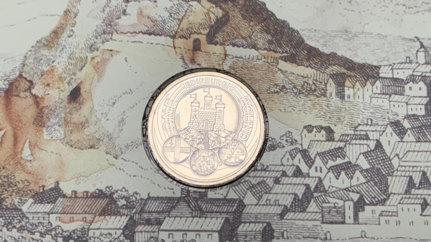 《竞宝斋》第471场 周日，周一，周二 3场连拍 （全场包邮）欢迎送拍 四枚一组 2010-2012年英国1英镑邮币封首日封 城市系列