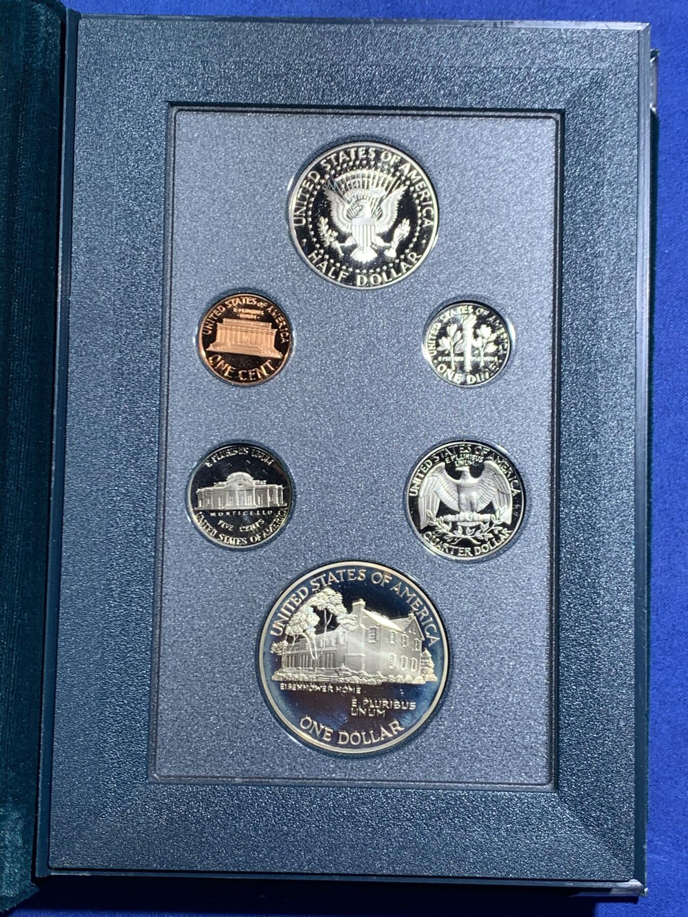 《竞宝斋》第471场 周日，周一，周二 3场连拍 （全场包邮）欢迎送拍 1990年美国Prestige套装，含6枚硬币，带原盒和证书，其中最大的一枚是900银的艾森豪威尔百年纪念银币含26.73克纯银。