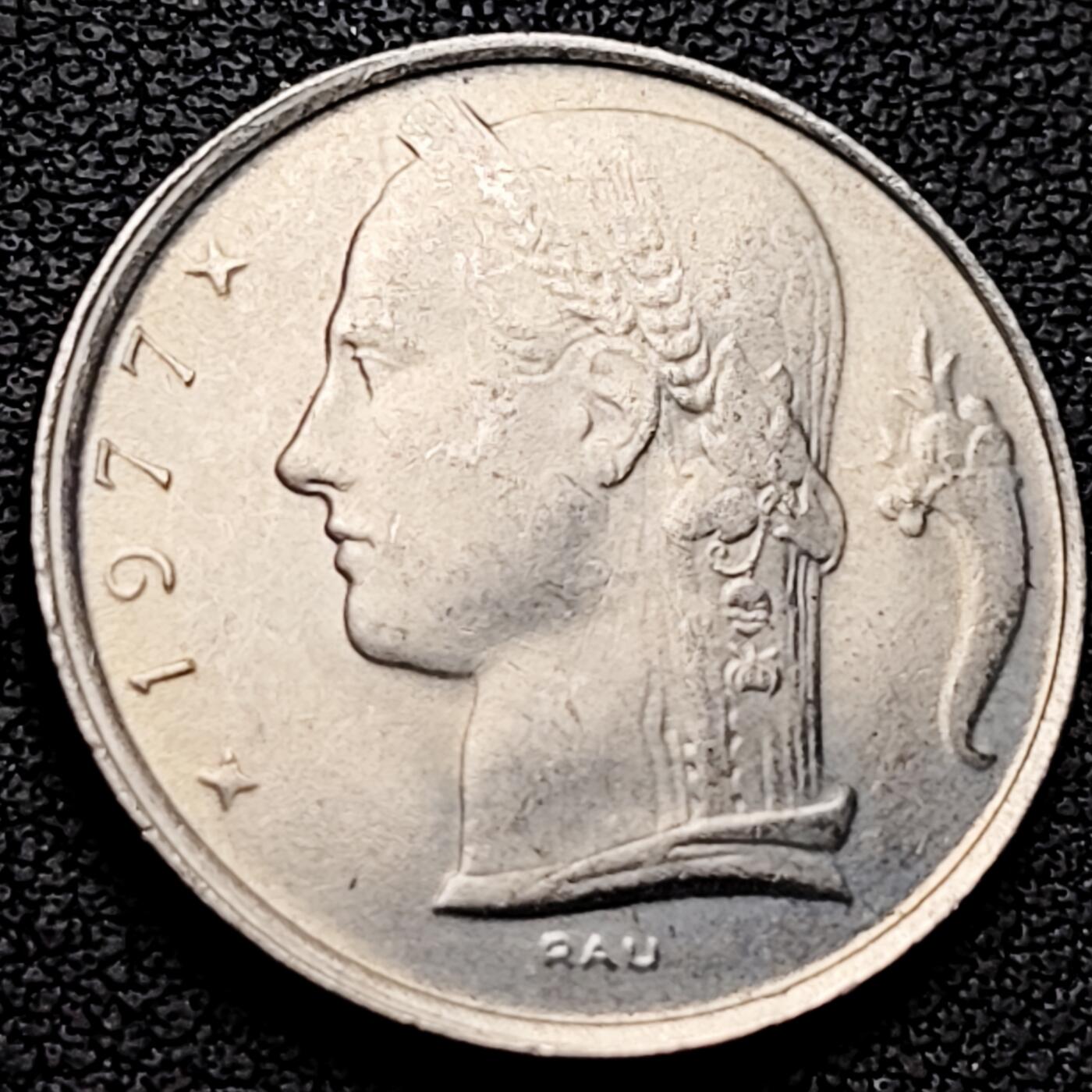 泉币菌-第211场-拍品多 请提前出价 。