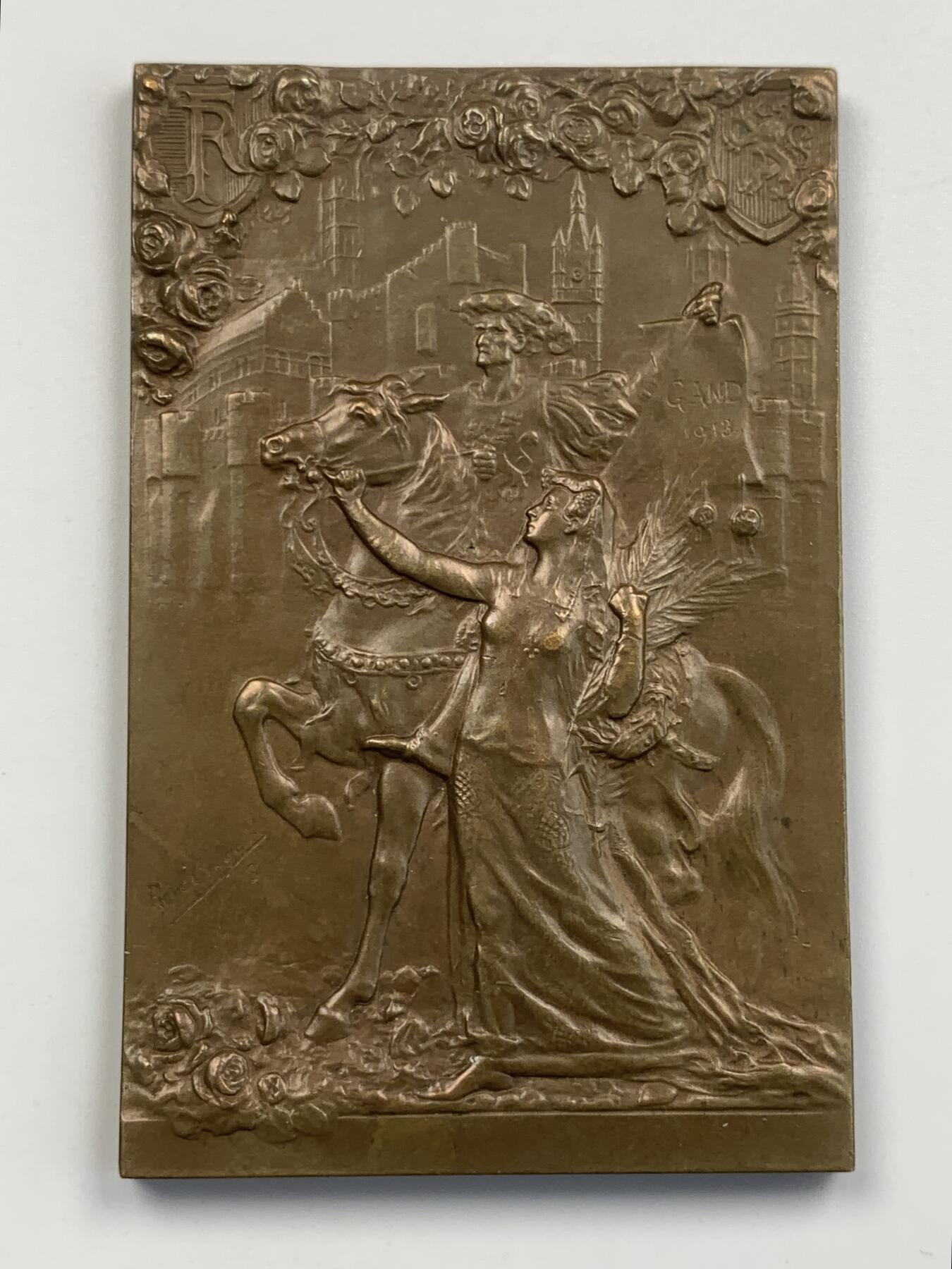 掌中浮雕-藏着的欧洲第055场  1913年比利时根特世博会法国参展纪念矩形铜章，52*80mm