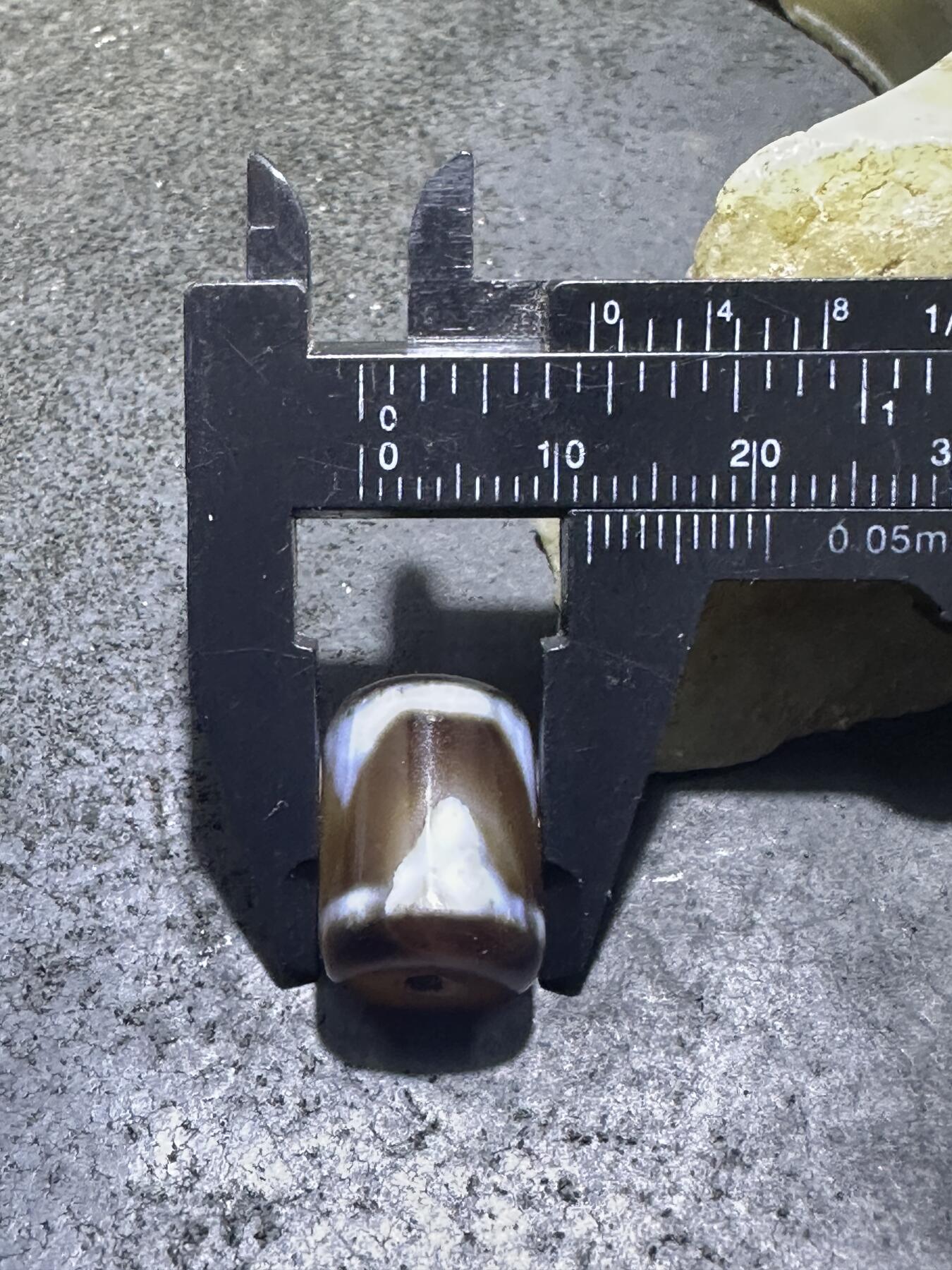 仅此一颗，精品藏传虎牙玛瑙天珠一颗