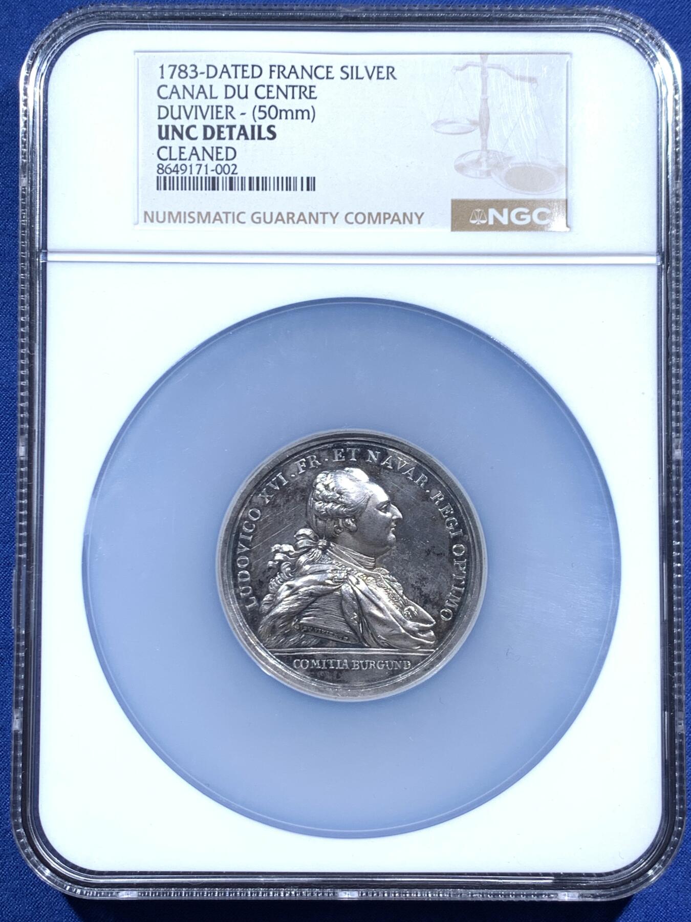 《竞宝斋》第471场 周日，周一，周二 3场连拍 （全场包邮）欢迎送拍 NGC UNCD 1783年法国中央运河建设开工纪念大银章 双面高浮雕 细节极美 路易十六银章少见 加大加厚盒