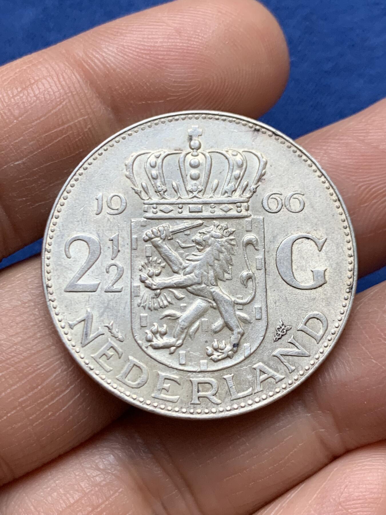 《竞宝斋》第471场 周日，周一，周二 3场连拍 （全场包邮）欢迎送拍 荷兰1966年朱丽安娜女王2.5盾银币